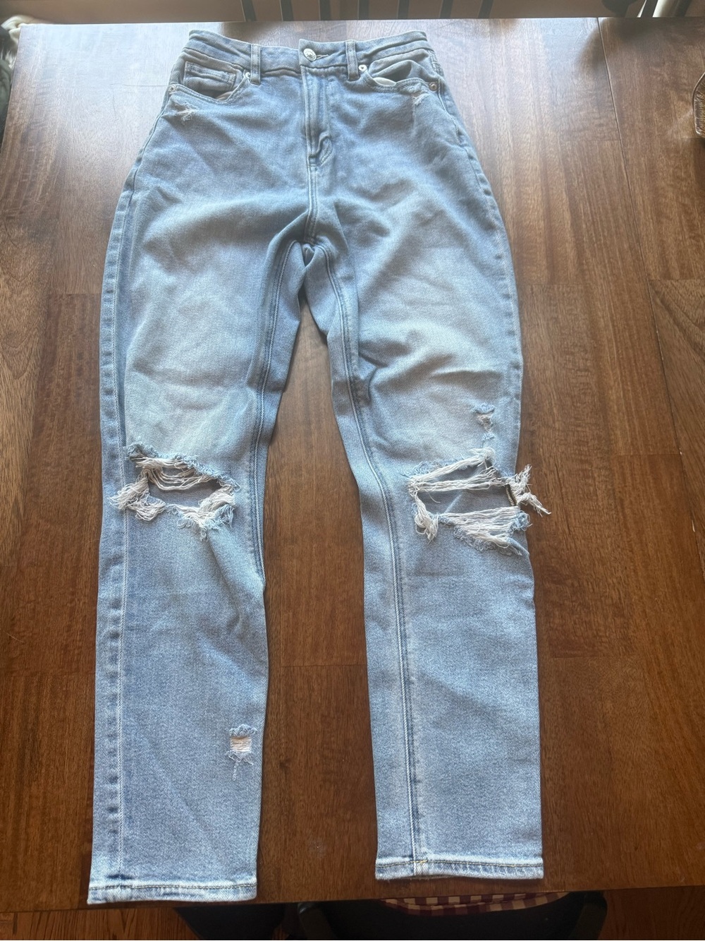 AE Curvy Mom Light Blue Distressed Women’s Jeans